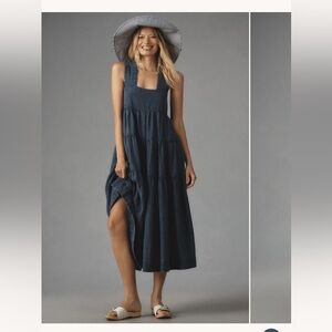 The Helena Square-Neck
Tiered Midi Denim Dress